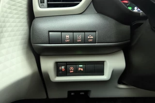 Suzuki Swift 1.2 Comfort Smart Hybrid | Voorraad actie | Cruise control | Navigatie | Airco | Achteruitrijcamera |  Apple/Android carplay / 19