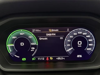 Audi Q4 e-tron 35 Launch edition 55 kWh SOH 90,6% | Elektrische Trekhaak | 110KW Snellaadvermogen | Full-Led | Carplay&Android / 11