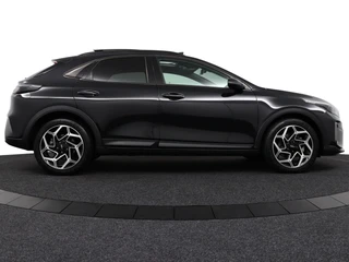 Kia XCeed 1.5 T-GDi GT-Line  - Automaat - Panorama dak - Stoel/Stuur verwarming - Navigatie - Climate Control - Achteruitrijcamera - Elektrische Achterklep - Fabrieksgarantie tot 06-2032 / 10