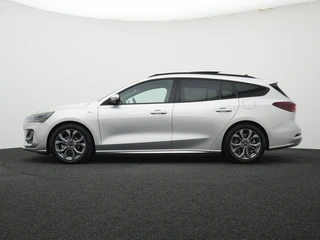 Ford Focus Wagon 1.0 EcoBoost Hybrid ST Line X Private lease €539 p.m. / 6