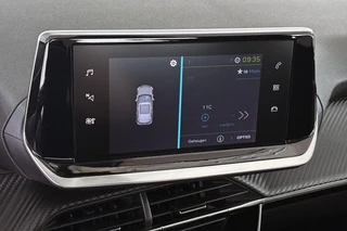 Peugeot e-2008 EV Active Pack 50 kWh Apple CarPlay Climate Control 16" / 17