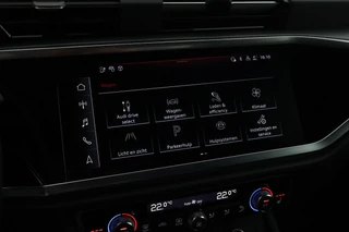 Audi Q3 45 TFSIe 245pk S edition Trekhaak Keyless Stoelverwarming Navigatie Adaptive Cruise S-Line / 27