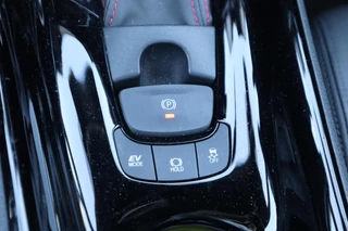 Toyota C-HR 1.8 HYBRID GR-SPORT 19"LM-VELGEN 1e EIGENAAR NL-AUTO STOELVERW. LED JBL-AUDIO P-SENSOREN APPLE/ANDROID 19"LMV / 37