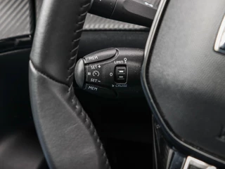 Peugeot 2008 1.2 PureTech 100 Allure | Trekhaak | Camera / 9