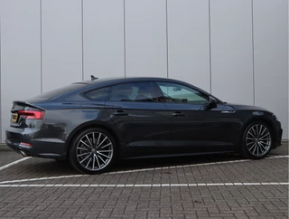 Audi A5 Sportback 35 TFSI S-line Black  | Camera | 19" | LED | Stoelverwarming / 5