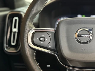 Volvo XC40 1.5 T3 R-Design | Pano | Winterpakket | Elektr voorstoelen+memory | Camera | Carplay / 21