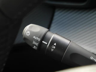 Peugeot 208 1.2 Turbo 100 Business | Nieuwe auto | Achteruitrijcamera | Airco | Navigatiesysteem | Parkeersensoren achter | Cruise control / 17