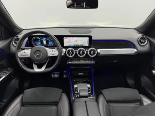 Mercedes-Benz GLB 200 Business Solution AMG Panoramadak | Camera | Full-Led | Sfeerverlichting | All-season / 16