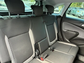 Opel Crossland X 1.2 Turbo 110Pk Innovation | Climate control | Navigatie | Camera | Cruise control | Parkpilot | Elektrisch Pakket | AGR | Trekhaak | LM-Velgen / 17