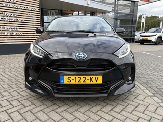 Toyota Yaris 1.5 Hybrid Dynamic CAMERA APPLE/ANDROID AD-CRUISE DAB+ KEYLESS LM-VELGEN / 4