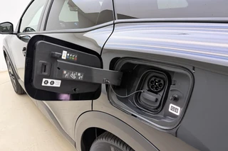 Citroen Ë-C4 Plus 156pk Extended range 54 kWh | Stoelverwarming | Cruis control | Navigatie | Stoel verwarming | Apple carplay/Android auto | / 17