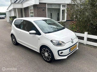 Volkswagen Up! 1.0 high up! BlueMotion AIRCO CARPLAY NAVIGATIE NETTE EN ZUINIGE AUTO!! / 7