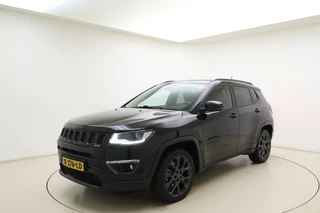 Jeep Compass 4xe 240 Plug-in Hybrid Electric S Automaat | Lederen bekleding | Trekhaak | Camera | Keyless | Lichtmetalen velgen black | Climate control