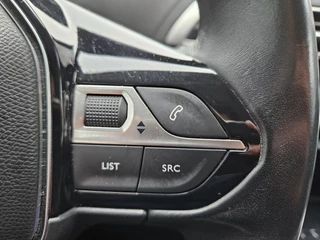 Peugeot 3008 1.2 PureTech Blue Lease Executive NAVI CAMERA TEL LM / 21