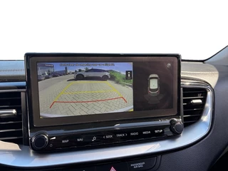 Kia XCeed 1.0 T-GDi DynamicPlusLine | Stoel- en stuurverwarming | Keyless entry/start | Achteruitrijcamera | Parkeersensoren achter | Apple/Android Carplay | Cruise control | Climate control | Navi / 18