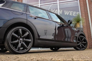 Mini Clubman 1.5 Cooper Richmond Park Edition | 1e eigenaar | Dealer onderhouden | Apple Carplay | Harman kardon | DAB | Keyless entry | Panoramadak | Sportstoelen | LED | PDC / 47