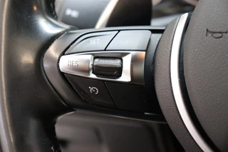 BMW X3 xDrive20i High Executive M Sport Pakket Automaat  / Navigatiesysteem Professional / Leder / Trekhaak / 18 Inch / Xenon / Stoelverwarming / Climate Control / Parkeersensoren voor+achter / Lichtpakket / Cruise Control / 32