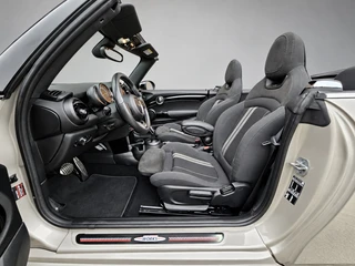 Mini Cabrio 2.0 John Cooper Works S Cabrio | Automaat | Sportstoelen | Carplay/Android Auto | Cruise Control / 12