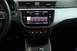 SEAT Arona 1.0 TSI 95pk Style Business Intense Camera Virtual Cockpit ACC Keyless Navigatie Carplay / 13