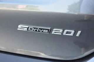 BMW X1 sDrive20i High Executive / 10