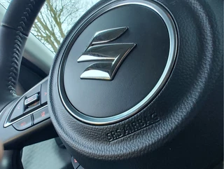 Suzuki Swift 1.2 SELECT SMART HYBRID AUTOM  Direct Leverbaar | Tot 10 JAAR GARANTIE!  Inclusief € 2.400,- Voorraad Voordeel / 22