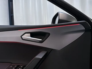 Seat Leon Sportstourer 1.5 TSI 150pk FR Business Intense LED Trekhaak Camera App-Connect Sfeerverlichting / 24