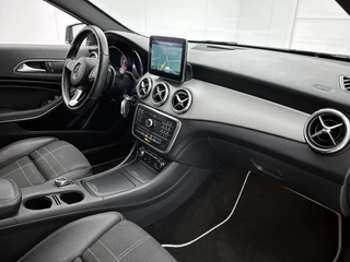 Mercedes-Benz GLA-klasse 180 Business Solution AMG | Trekhaak | CarPlay | Camera | Navigatie | Cruise Control / 13