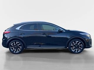 Kia XCeed 1.5 T-GDi DynamicPlusLine Automaat | Navi | Clima | Camera | Stoel/-Stuurverwarming | Afneembare Trekhaak | Elektr. Achterklep | Adaptieve Cruise | Keyless Entry / 7