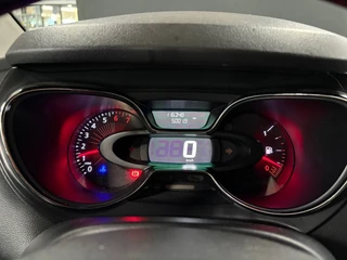 Renault Captur 0.9 TCe Dynamique/ Achteruitrijcamera/ Parkeersensoren achter / 17