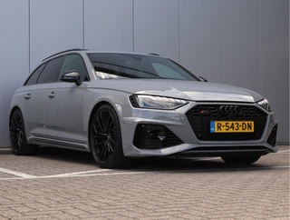 Audi A4 Avant RS4  | RS Dynamic | Pano | B&O | Massage / 23