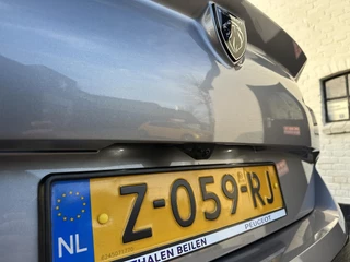 Peugeot 308 SW 1.2 Turbo 130 PK Allure | Automaat | Trekhaak 1400 KG | Navigatie | 360 Graden HD Camera | Full LED Verlichting | Cruise Control | Keyless Entry | Dode Hoek Detectie | Adaptieve Cruise Control | Digitaal Dashbord | 17" Lichtmetalen Velgen | / 42