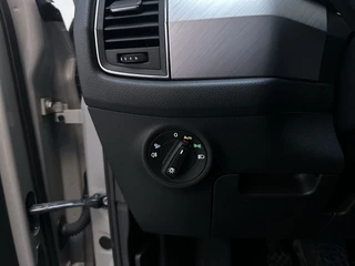 Škoda Kodiaq 1.5 TSI 150pk Business Edition Camera Trekhaak Sfeerverlichting Navigatie / 24