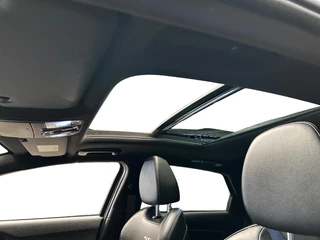 Kia ProCeed 1.0 T-GDI GT-Line | Elektrisch Glazen Schuif / Kanteldak | Apple Carplay / Android Auto | Navigatiesysteem | Stoel + Stuurverwarming | Licht + Regensensor | Parkeersensoren + Camera Achter | Cruise Control | 17” Lichtmetalen Velgen | Climate Control Rijstrooksensor + Correctie / 12