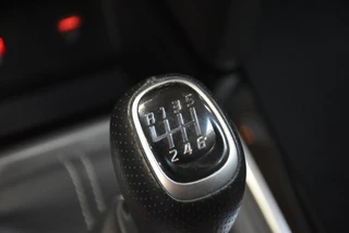 Kia Ceed 1.0 T-GDi 100pk Design Edition / 27