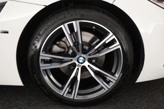 BMW Z4 Roadster sDrive20i 197pk High Executive Stoelverwarming Leder LED Navigatie / 37