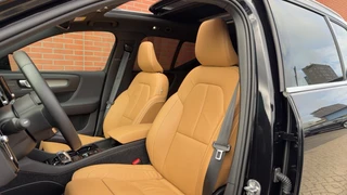 Volvo XC40 1.5 T4 Recharche Inscription | SOH 99%! | Panoramadak | Harman/Kardon | Leder | Camera | Navigatie | Cruise Control / 6