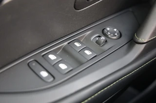 Peugeot e-208 EV GT 350 50 kWh|Pano|Stoelverwarming|Camera|Apple carplay+Android auto|Clima|Cruise / 20