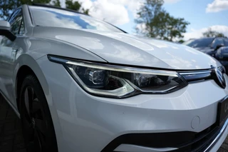 Volkswagen Golf 1.5 TSI Style Pano, ACC,Carplay,Navi / 7