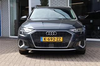Audi A3 Sportback 35 TFSI S edition 150PK Nieuw model App-connect Trekhaak Navigatie PDC / 12