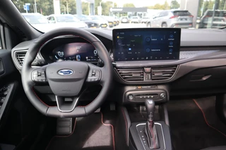 Ford Focus Wagon 155PK ST-LINE-X AUTOMAAT BTW PANODAK EL-ACHTERKLEP BLISS WINTERPACK HEAD-UP DISPLAY EX-FABR. AUTO 100.000KM/4JR GARANTIE / 24