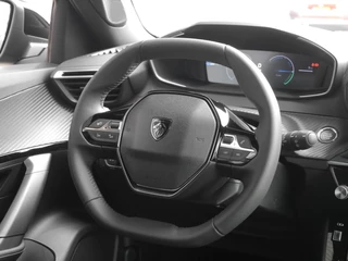 Peugeot e-2008 EV Allure Avantage 54 kWh | Camera rondom | Adaptieve cruise control | Navigatie | Draadloze telefoonoplader | Lichtmetalen velgen | Nieuwe auto | 406KM Actieradius WLTP / 15