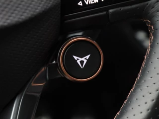 CUPRA Born Adrenaline 62 kWh 231 Pk | Stoel/Stuurverwarming | Camera | Adaptive Cruise | CarPlay | Beats Audio | 19 Inch | 74.166 Km !! / 24