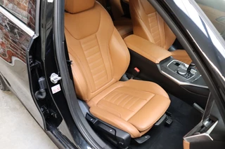 BMW 3 Serie Touring 320i High Executive M Sport Pakket Automaat  / Live Cockpit Professional / Cruise Control / Stoelverwarming / Active Guard Plus / Hifi / LED / Climate Control / Leder / 19 Inch / DAB / 17