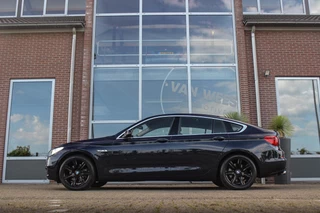 BMW 5-serie Gran Turismo 535i High Executive | NL auto | Facelift | Camera | Navigatie | Bluetooth | Xenon | PDC | Climate control | Cruise control | 19 inch | Elektrische achterklep / 7