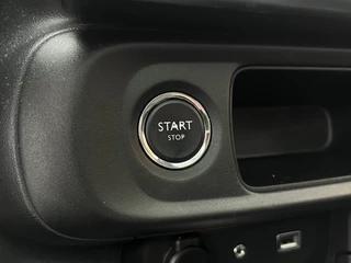 Citroën C3 PureTech 110 S&S Shine  | Trekhaak afneembaar | Panoramadak | Keyless | Carplay | Parkeersensoren voor + achter |  Cruise Control | Climate Control | Achteruitrijcamera | Dodehoekdetectie | Distributie al vervangen | / 18