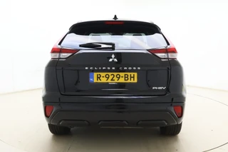 Mitsubishi Eclipse Cross 2.4 PHEV Prestige Automaat | SOH: 98% | Lederen bekleding | Panoramisch schuifdak | Stoel & Stuurverwarming | Camera | Climate control | Extra getint glas / 13