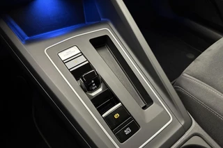 Volkswagen Golf 1.4 eHybrid Style 204pk | DSG | Trekhaak | Navigatie | Comfortstoel | Apple Carplay/Android Auto | Adapt. Cruise control | Climate control | LED koplampen / 39