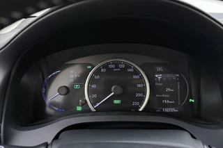 Lexus CT 200h Business Line | Navigatie | Climate Control | Achteruitrijcamera | Parkeersensoren voor & achter / 35