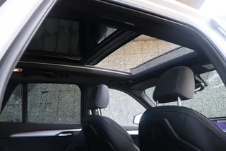 BMW X1 sDrive18i M Sport Schuifdak | Camera | Stoelverwarming / 26