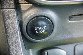 Renault Clio Estate 0.9 TCe Limited | Rijklaar | Dealer onderhouden | Airco | / 16